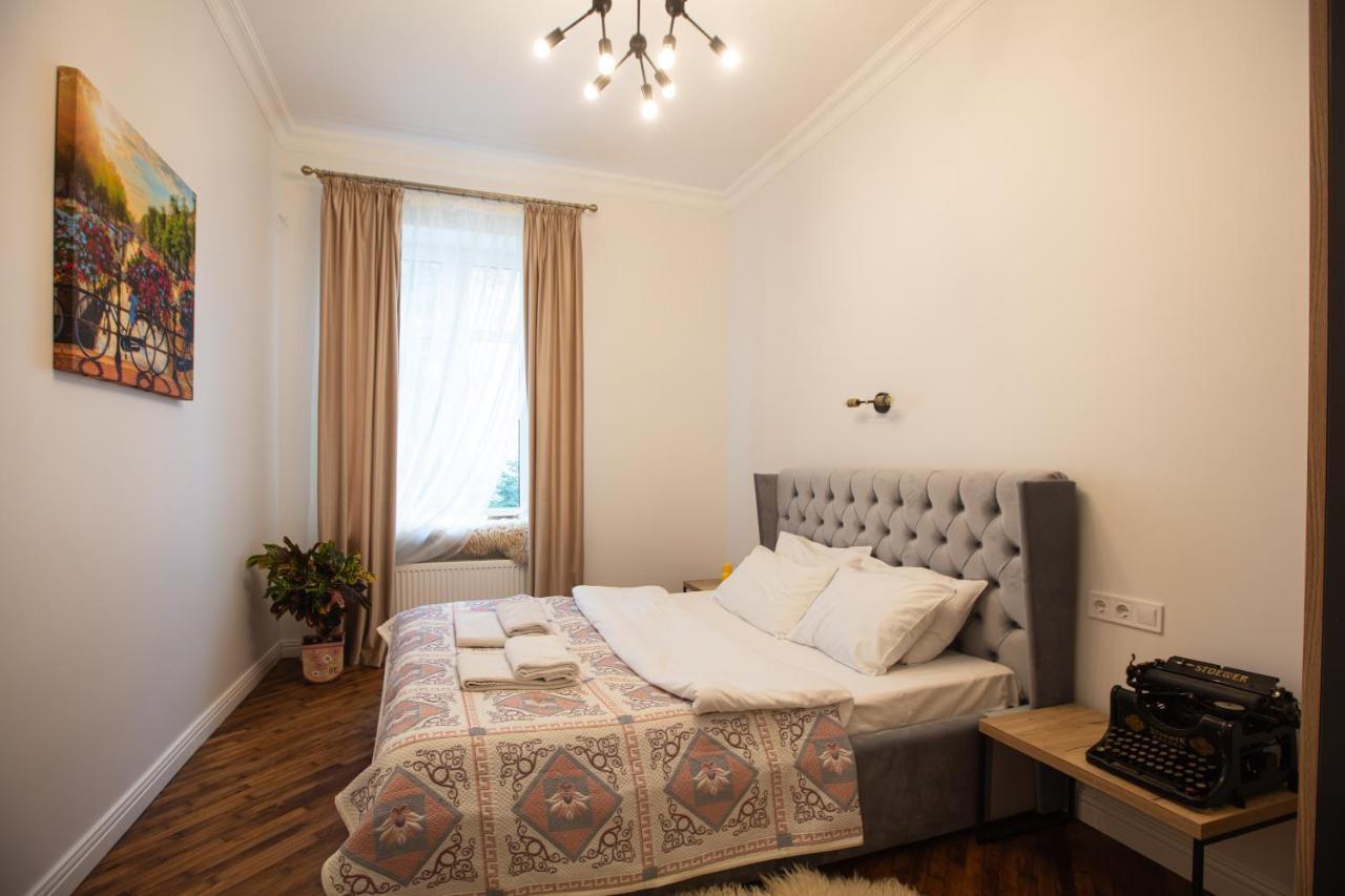 Friends House- Сучасні Апартаменти В Центрі Львова מראה חיצוני תמונה
