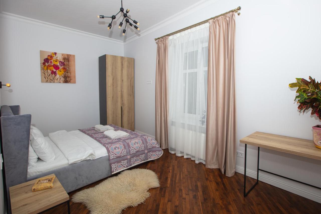 Friends House- Сучасні Апартаменти В Центрі Львова מראה חיצוני תמונה